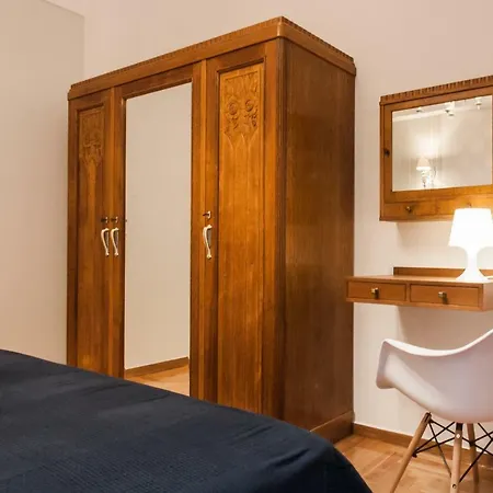 Apartment Classy And Stylish Private At Acropolis Museum Metro Station *